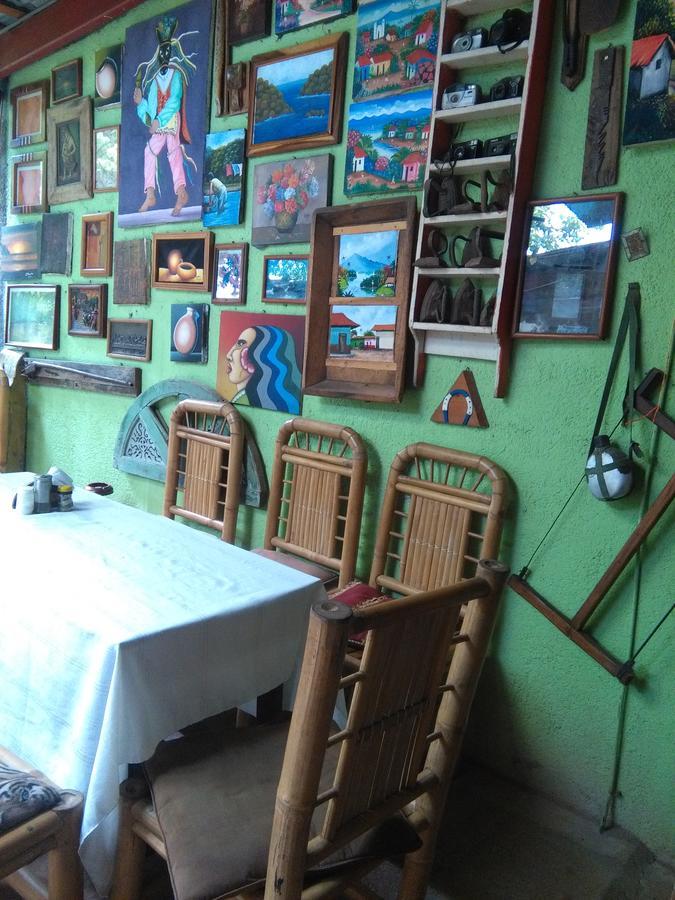 Museito De Carlos Granada Luaran gambar